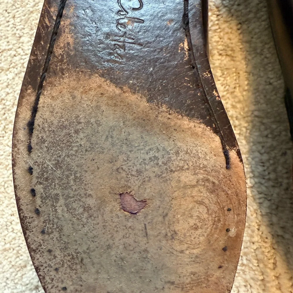 Cole‎ Haan Burgundy Tassel Loafer Size 7.5 D Well-Loved & Ready for Years More